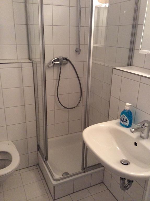 Blumenhotel Bergneustadt Kamer foto