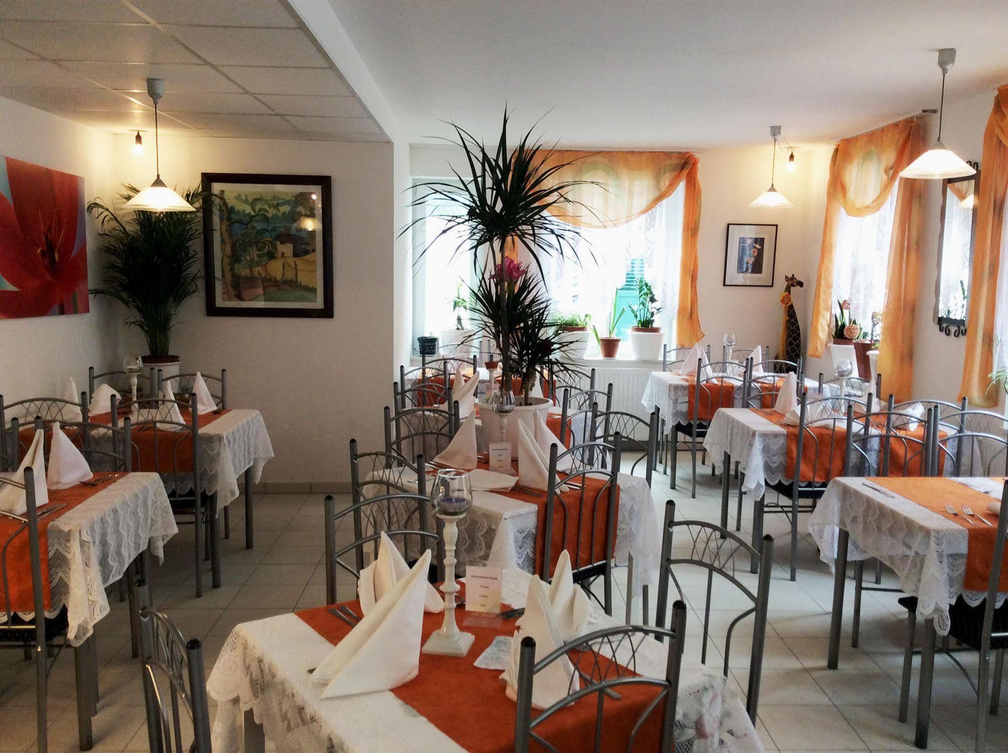 Blumenhotel Bergneustadt Buitenkant foto